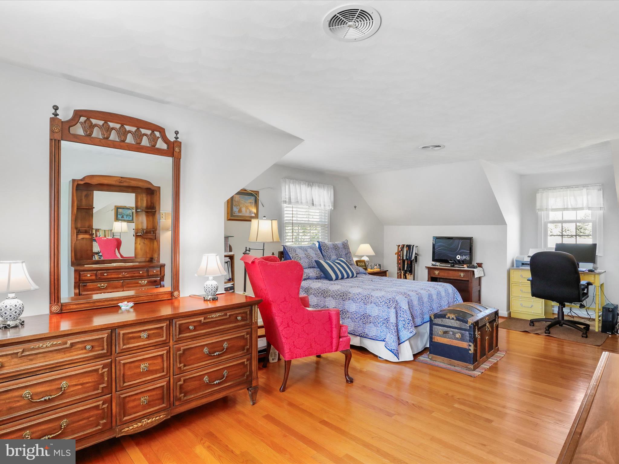 201 Russelcroft Road Winchester, VA 22601 - Photo 21 of 46 Primary Bedroom