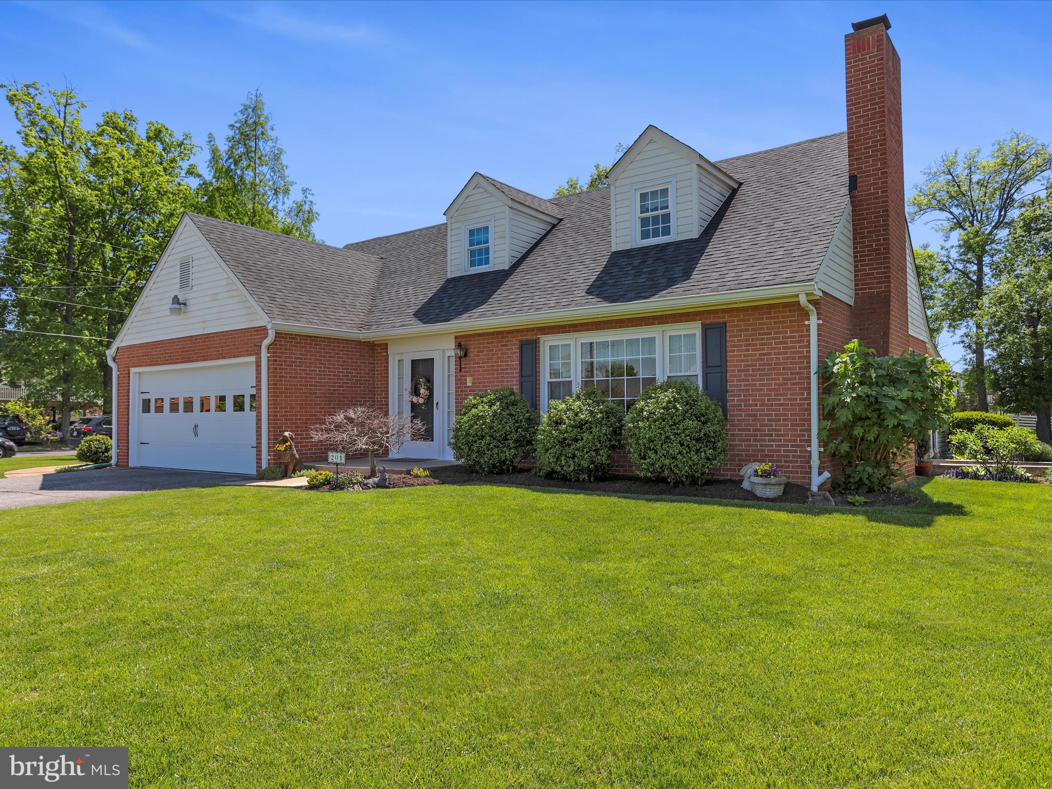 201 Russelcroft Road Winchester, VA 22601 - Photo 3 of 46 Gallery Image 3