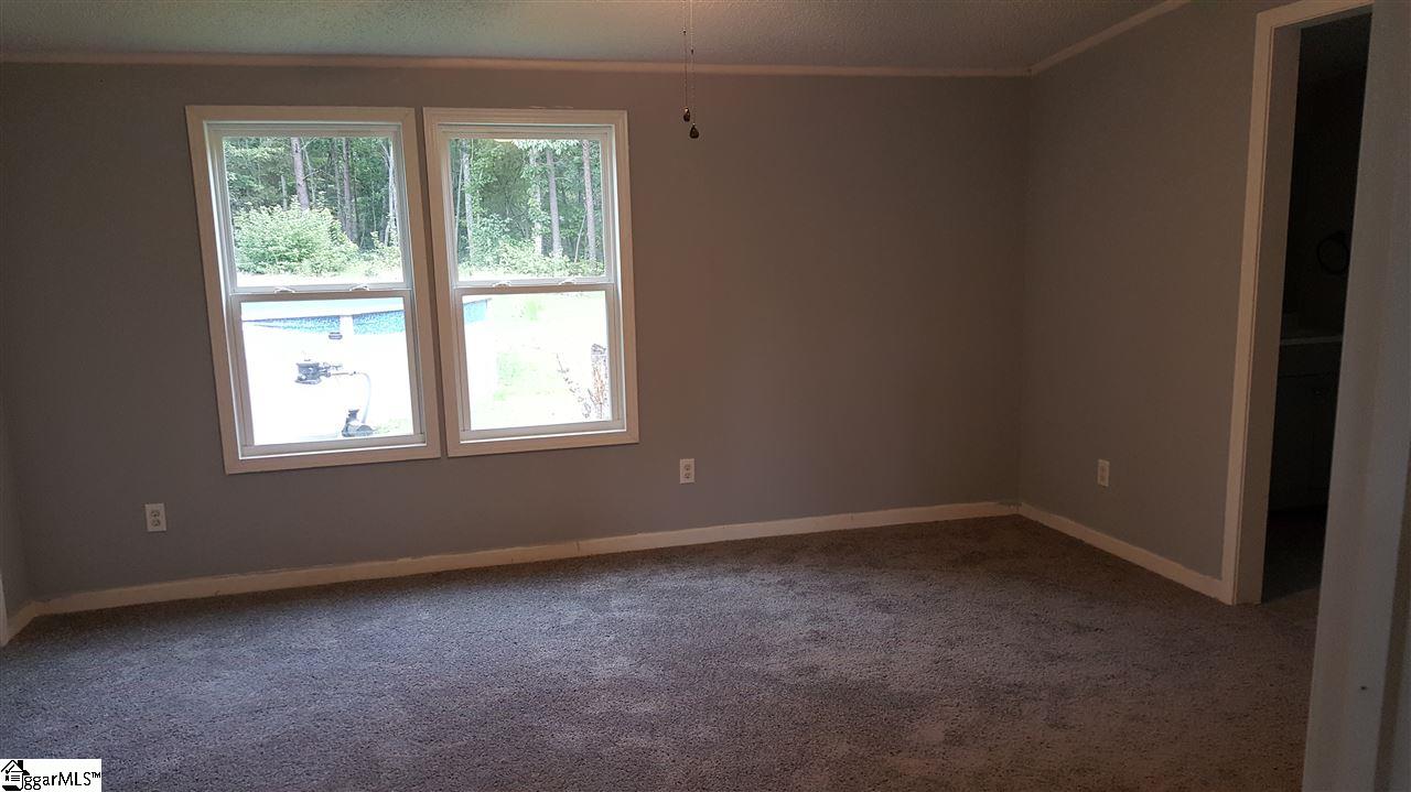 20 Bramlett Road Taylors, SC 29687 - Photo 6 of 16