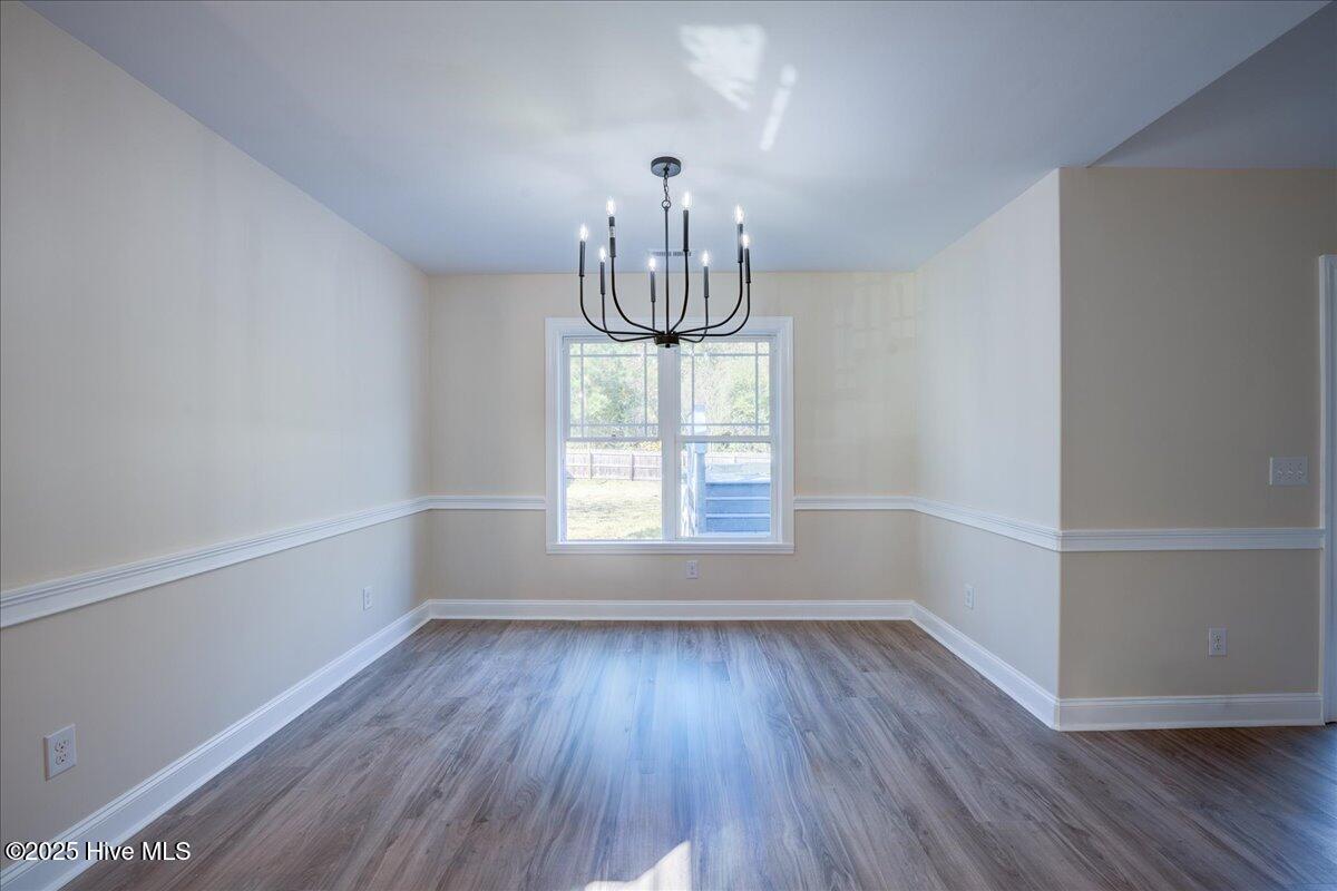 230 Station House Road New Bern, NC 28562 - Photo 8 of 37 Dining Room