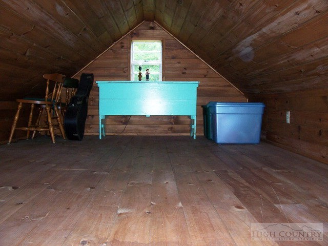 105 Misty Ridge Road Millers Creek, NC 28651 - Photo 10 of 18 a view of room
