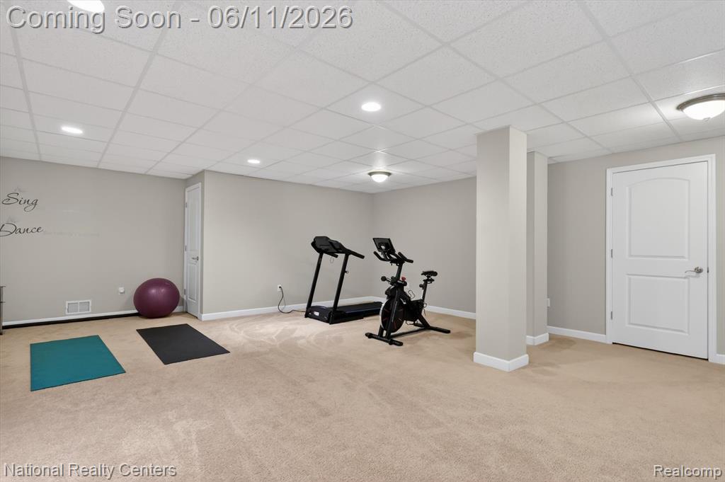 27412 Victoria Road Novi, MI 48374 - Photo 38 of 61