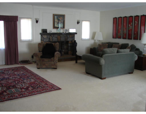 155 Overlook Drive Springfield, MA 01118 - Photo 6 of 19