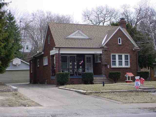 1823 Jersey Ridge Road Davenport, IA 52803 - Photo 1 of 9 Gallery Image 1