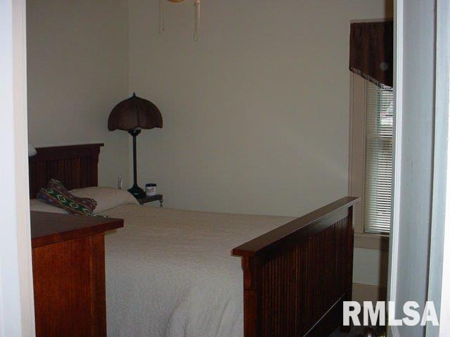 1823 Jersey Ridge Road Davenport, IA 52803 - Photo 4 of 9 Gallery Image 4