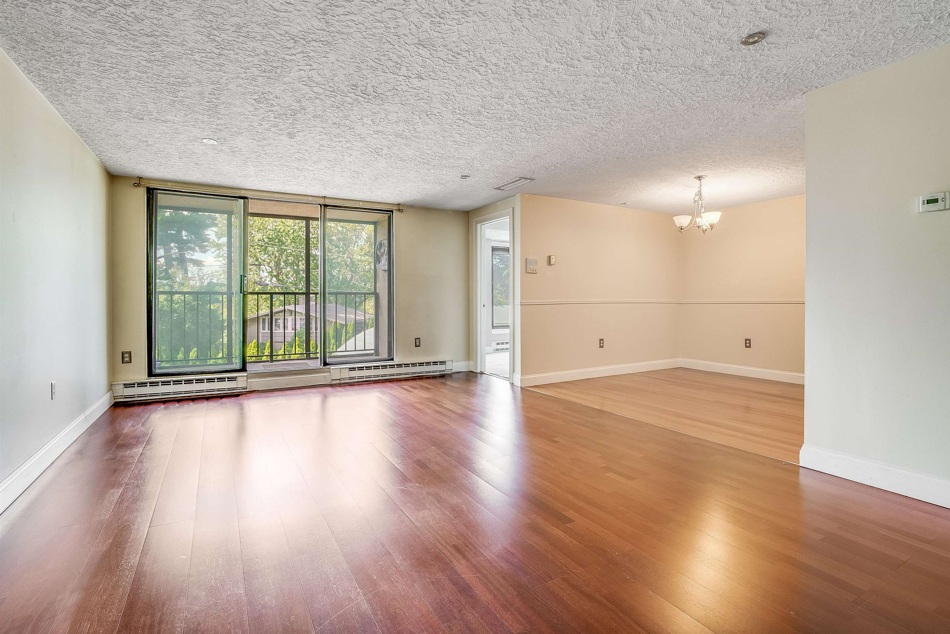 55 River Road, Unit 3E Manchester, NH 03104 - Photo 4 of 37