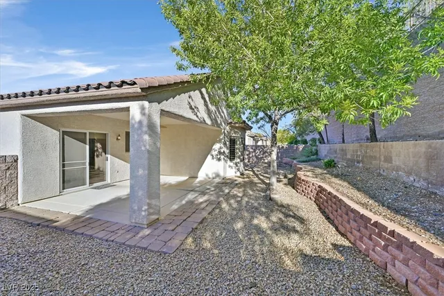 $2,100 | 1660 Rockcrest Hills Avenue, Henderson, NV 89052