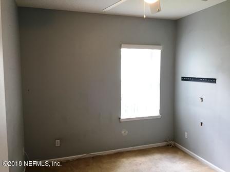 1816 Cross Pointe Way St. Augustine, FL 32092 - Photo 17 of 19 a view of a window in an empty room