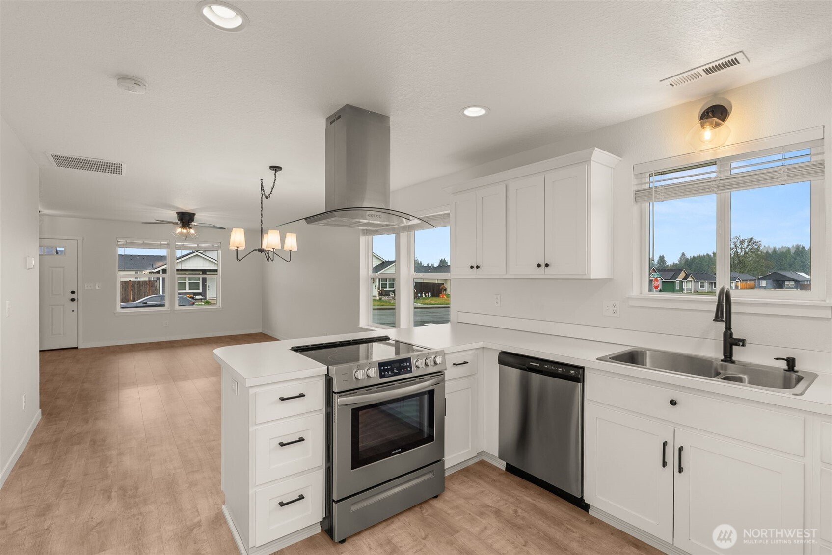 504 Powell Avenue Winlock, WA 98596 - Photo 17 of 40