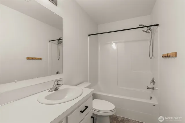 $385,000 | 504 Powell Avenue, Winlock, WA 98596