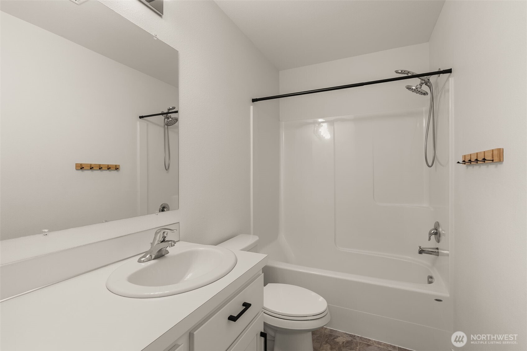 504 Powell Avenue Winlock, WA 98596 - Photo 27 of 40