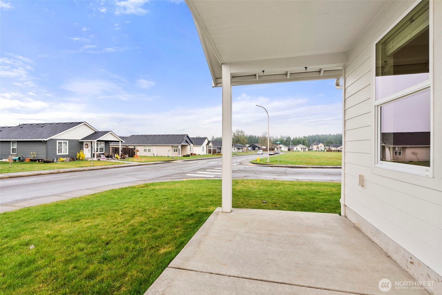 504 Powell Avenue Winlock, WA 98596 - Photo 9 of 40