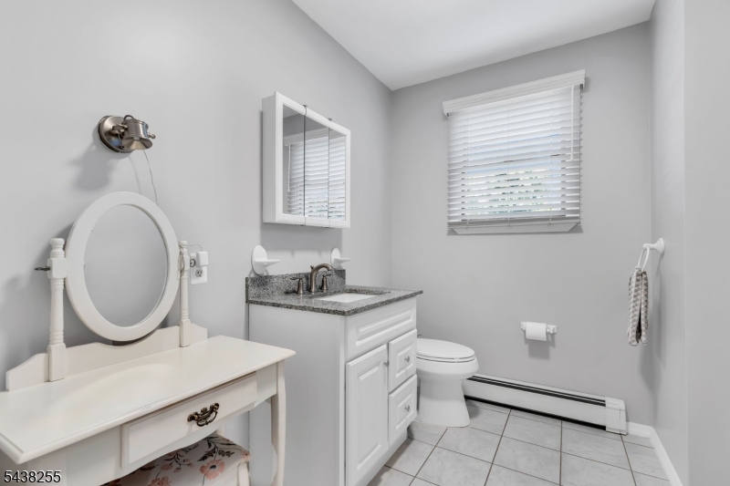465 Ellen Street Union, NJ 07083 - Photo 13 of 41
