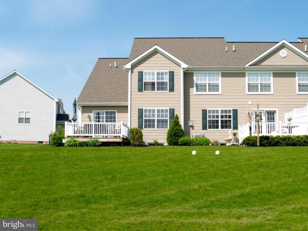 634 Courthouse Circle Lititz, PA 17543 - Photo 13 of 25