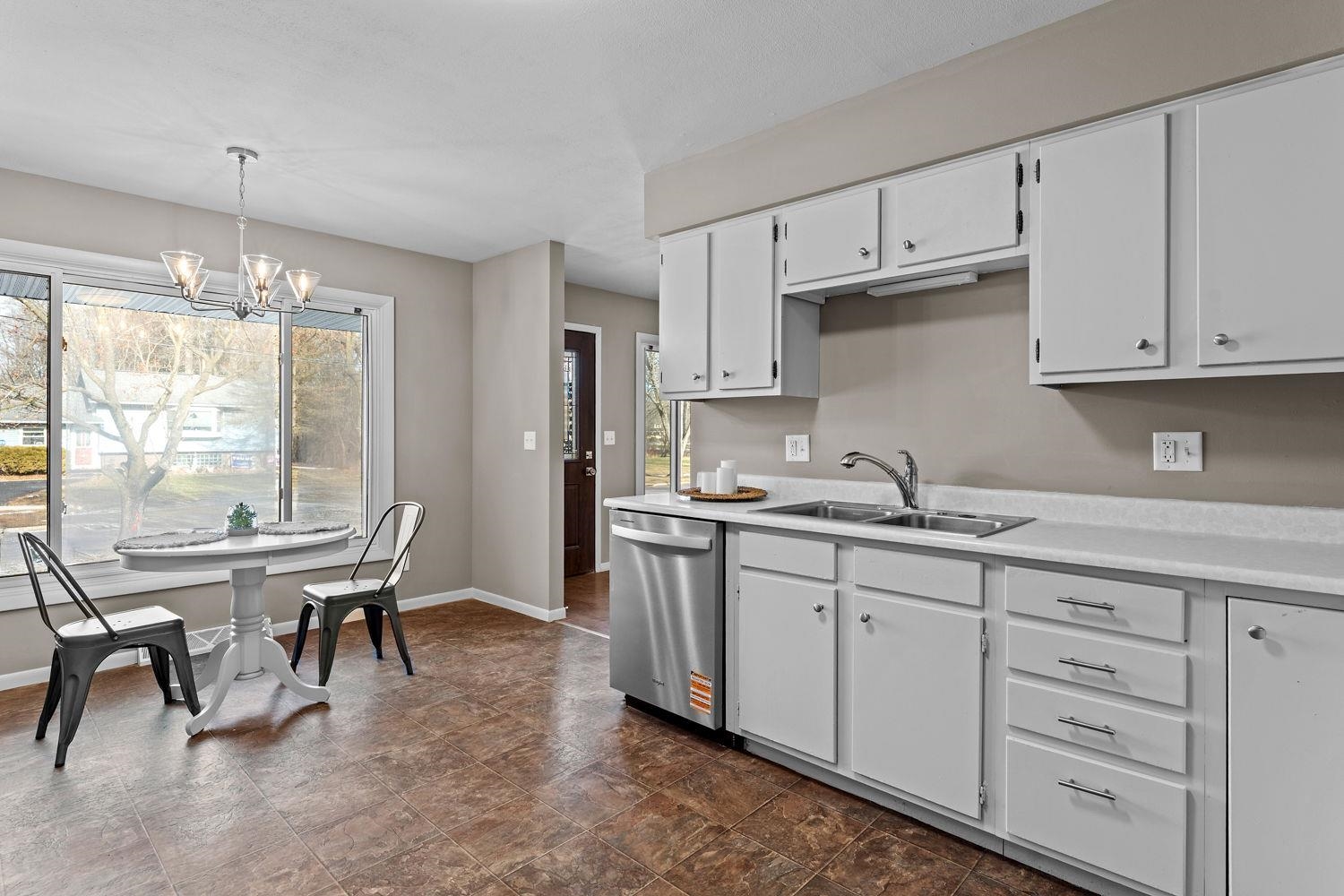 513 West 2nd Street Reedsburg, WI 53959 - Photo 11 of 30