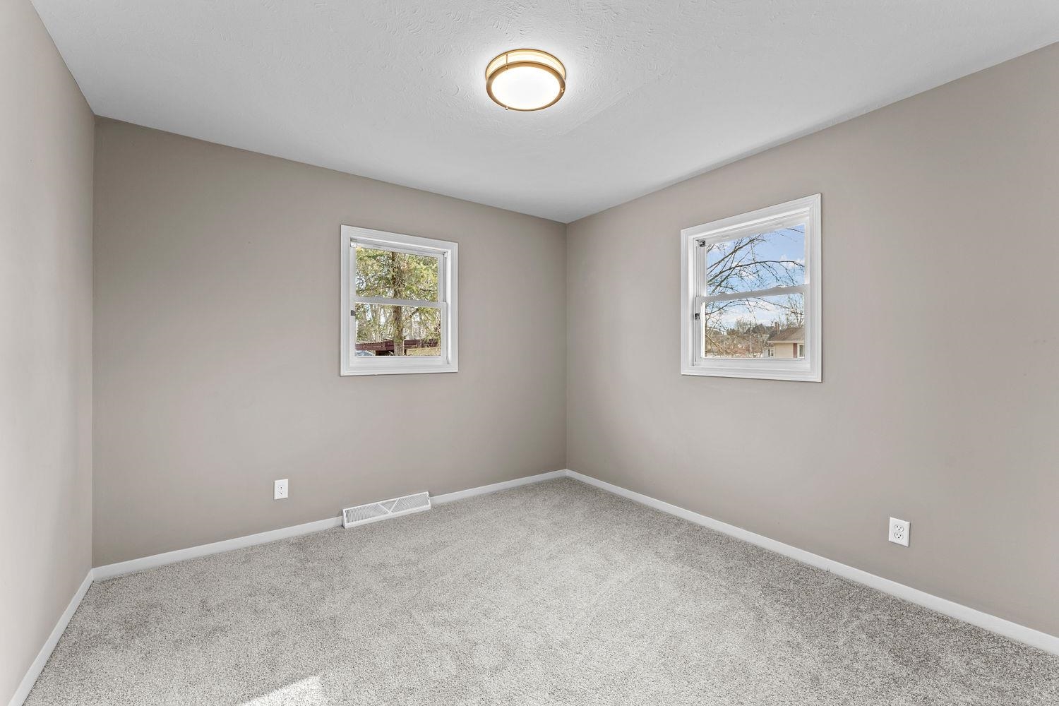 513 West 2nd Street Reedsburg, WI 53959 - Photo 17 of 30