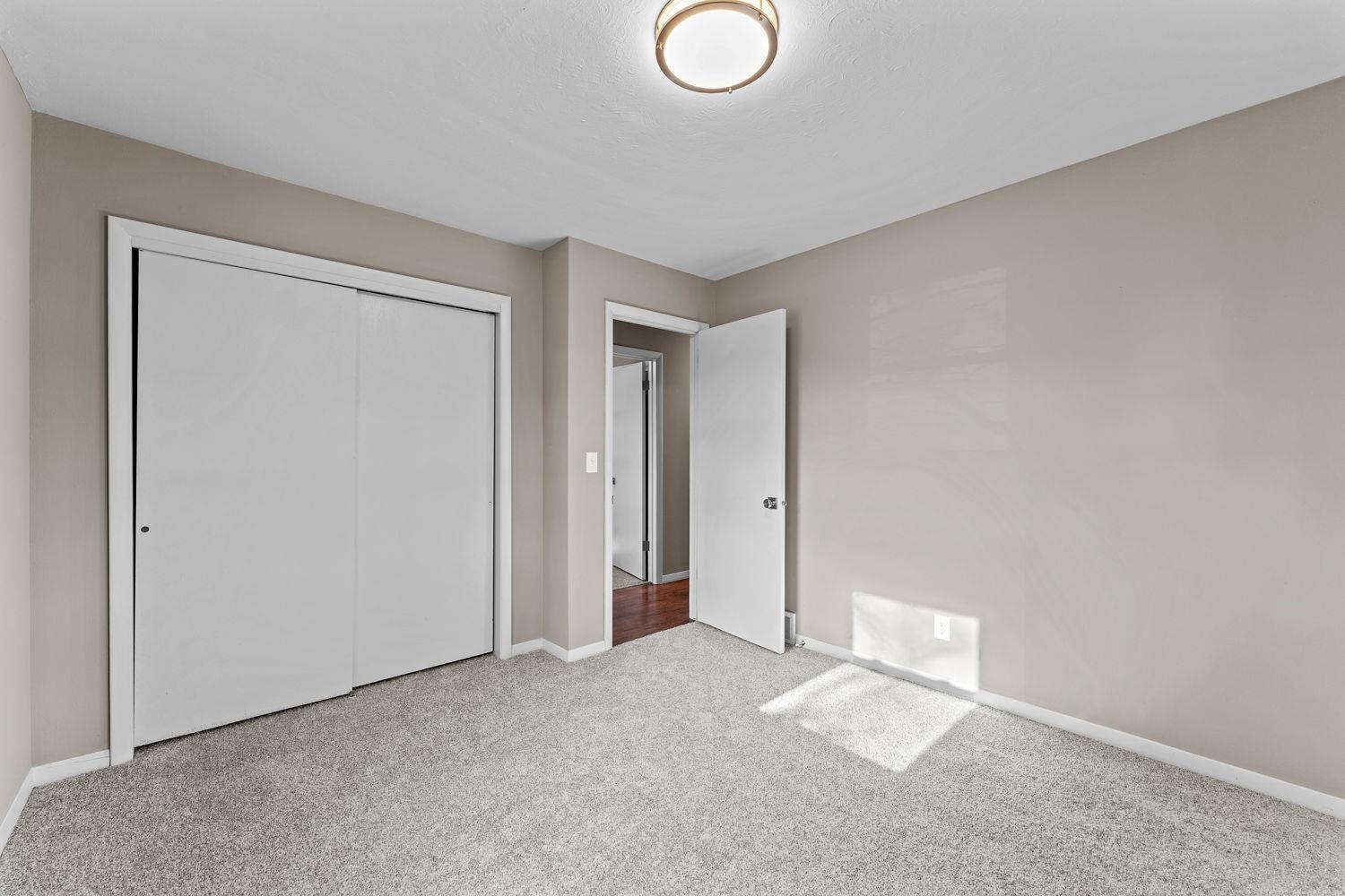 513 West 2nd Street Reedsburg, WI 53959 - Photo 18 of 30