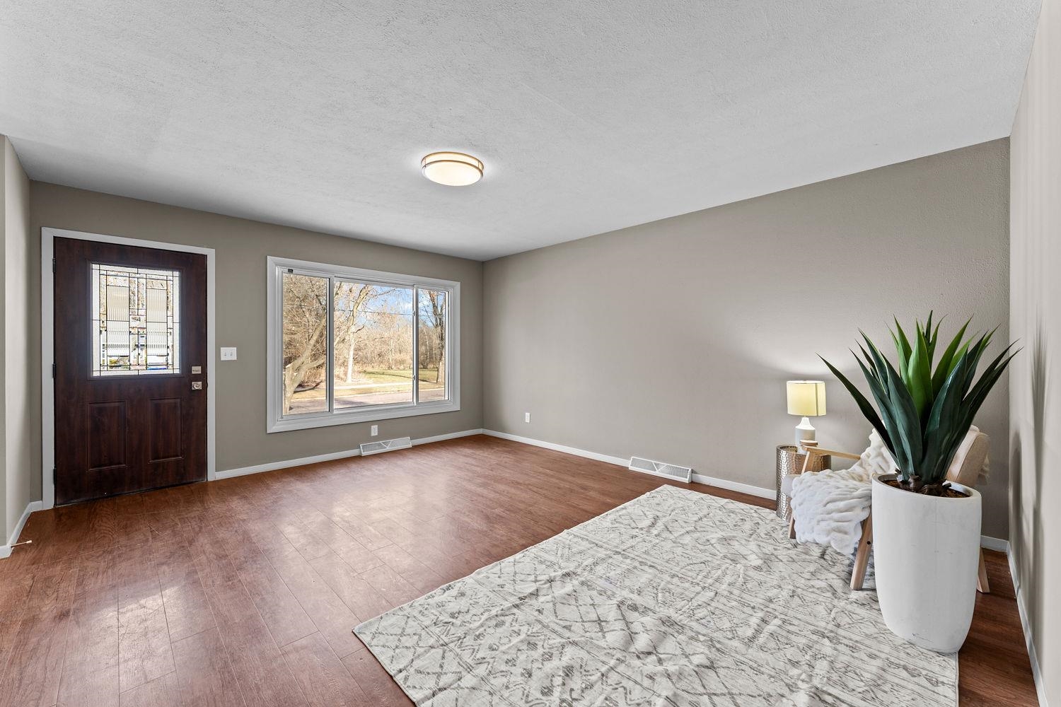 513 West 2nd Street Reedsburg, WI 53959 - Photo 3 of 30