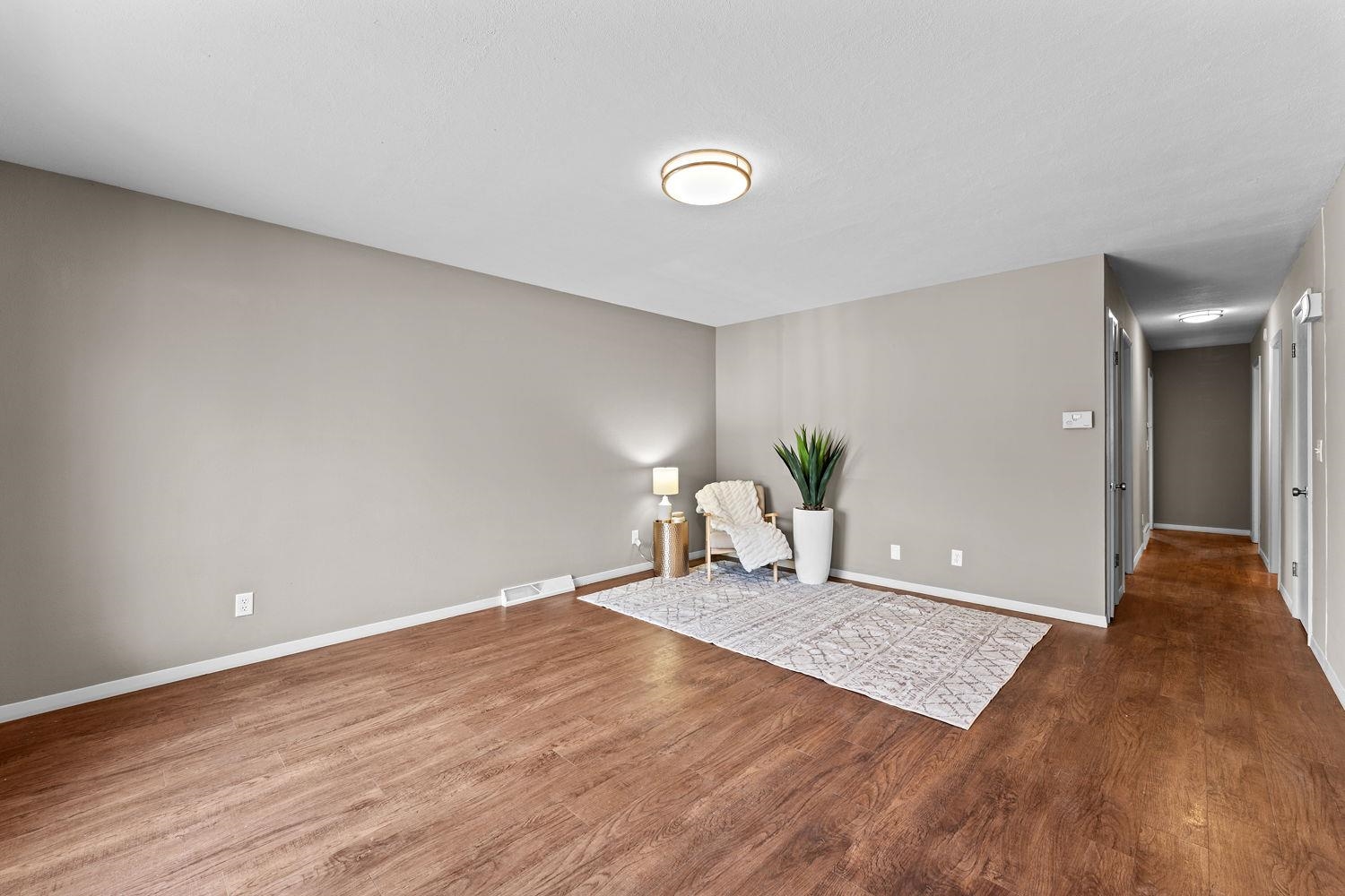 513 West 2nd Street Reedsburg, WI 53959 - Photo 5 of 30