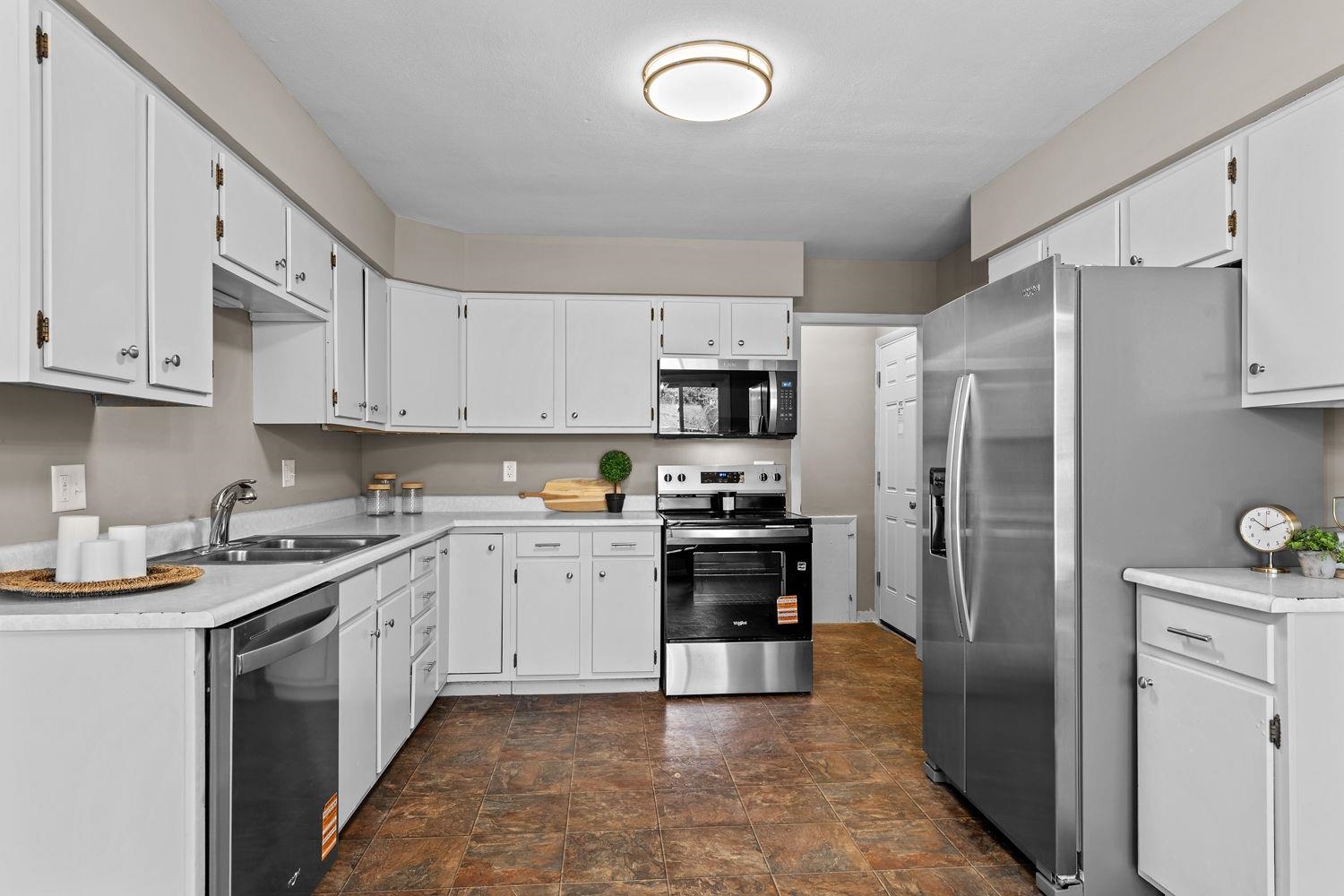 513 West 2nd Street Reedsburg, WI 53959 - Photo 9 of 30