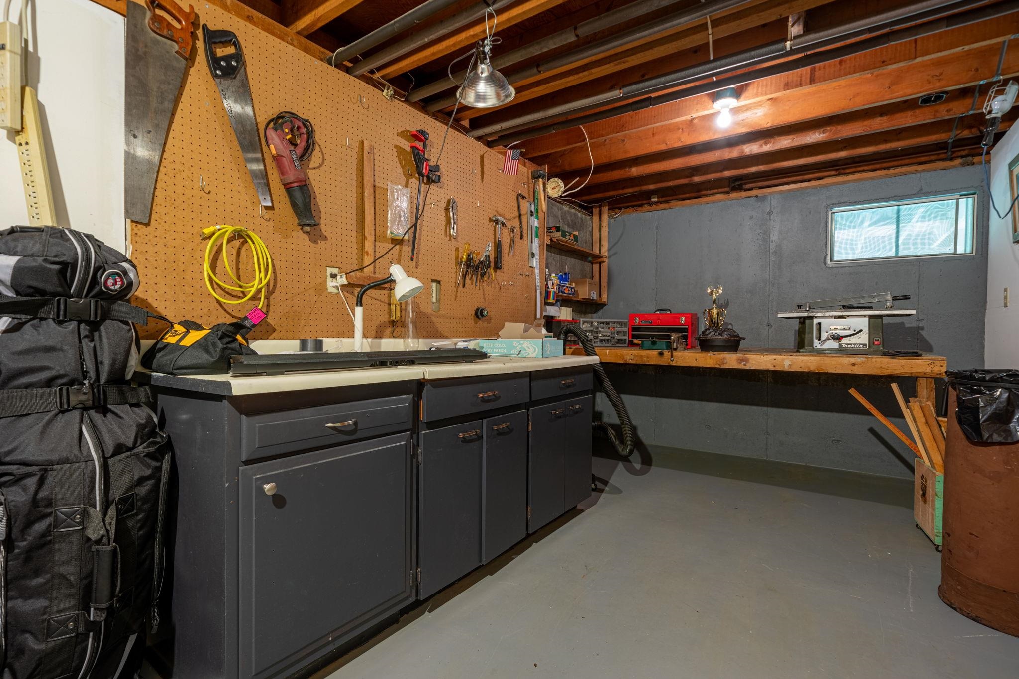 6 Powder House Road Sandown, NH 03873 - Photo 31 of 40