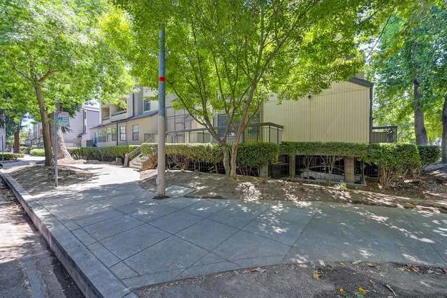 $464,000 | 1802 K Street, Unit L1, Sacramento, CA 95811