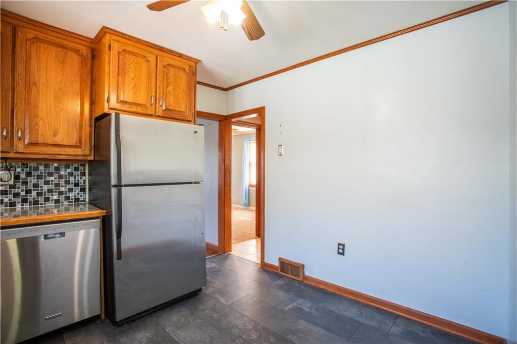 1260 Cascade Road Monaca, PA 15061 - Photo 12 of 47