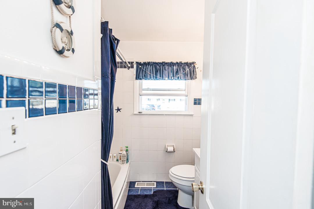 1039 Radio Road Tuckerton, NJ 08087 - Photo 11 of 48 Gallery Image 11