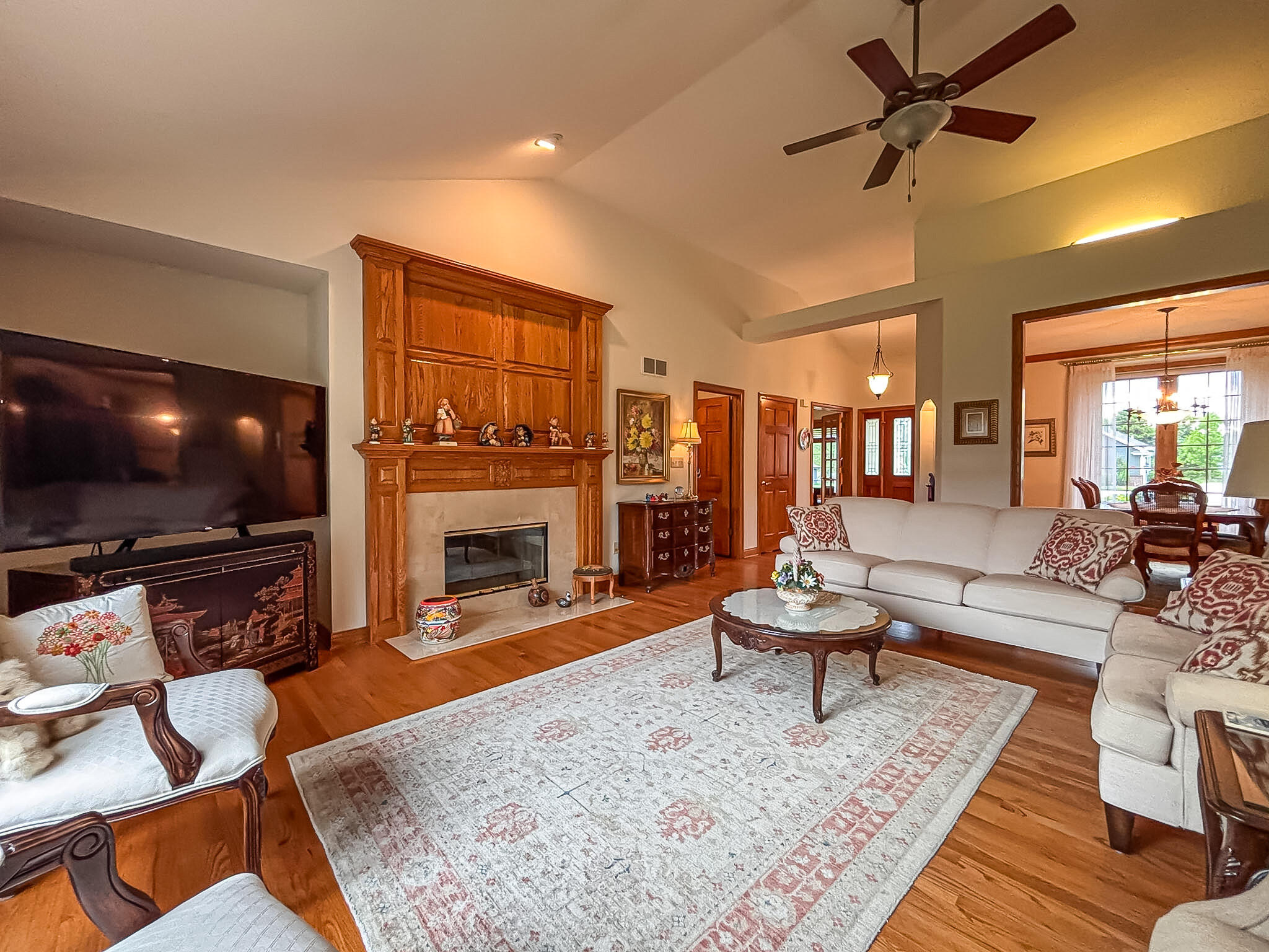 N22W26746 Shooting Star Road Pewaukee, WI 53072 - Photo 12 of 38 Great Room