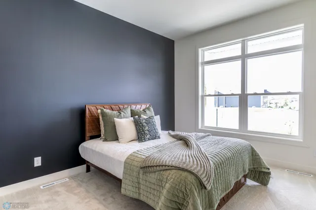 $879,900 | 662 Rania Way West, West Fargo, ND 58078