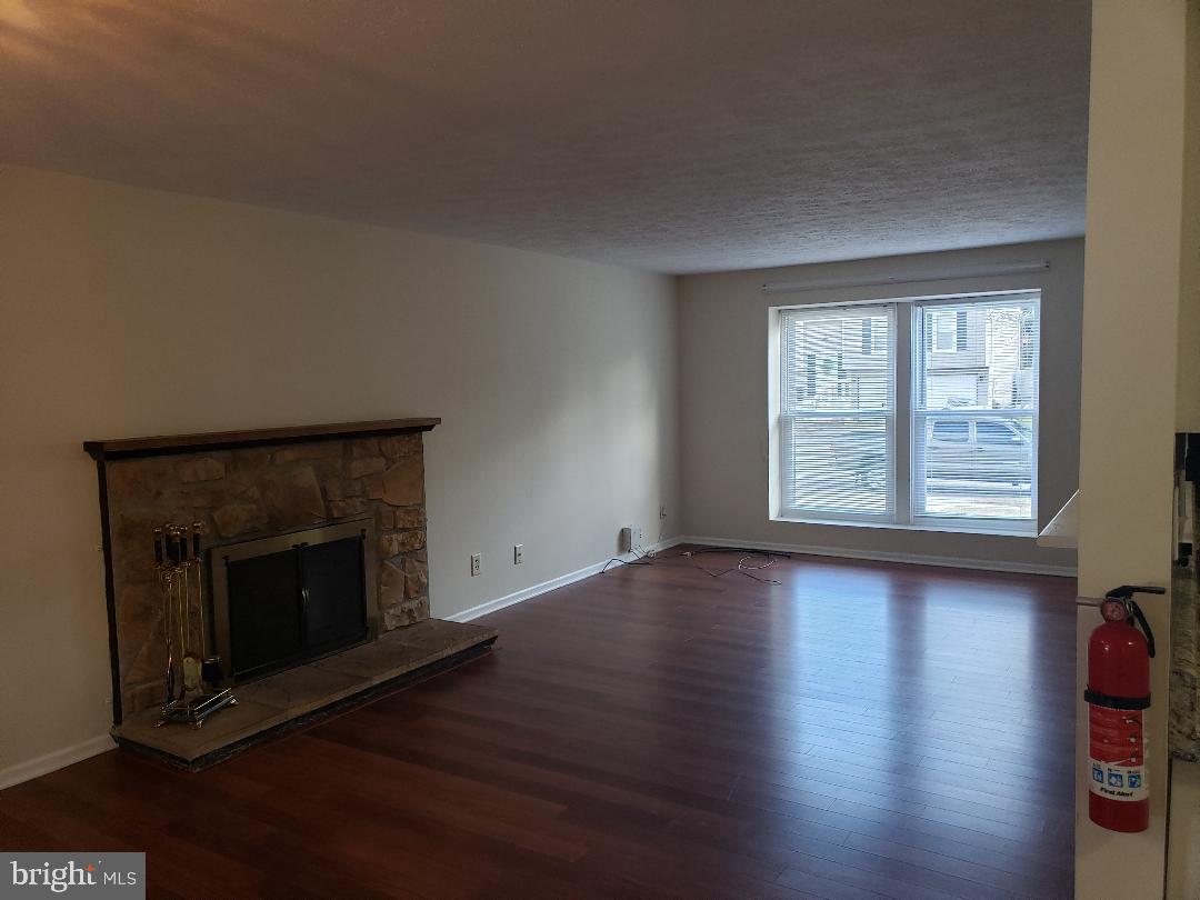 15 Decatur Lane Sicklerville, NJ 08081 - Photo 4 of 20