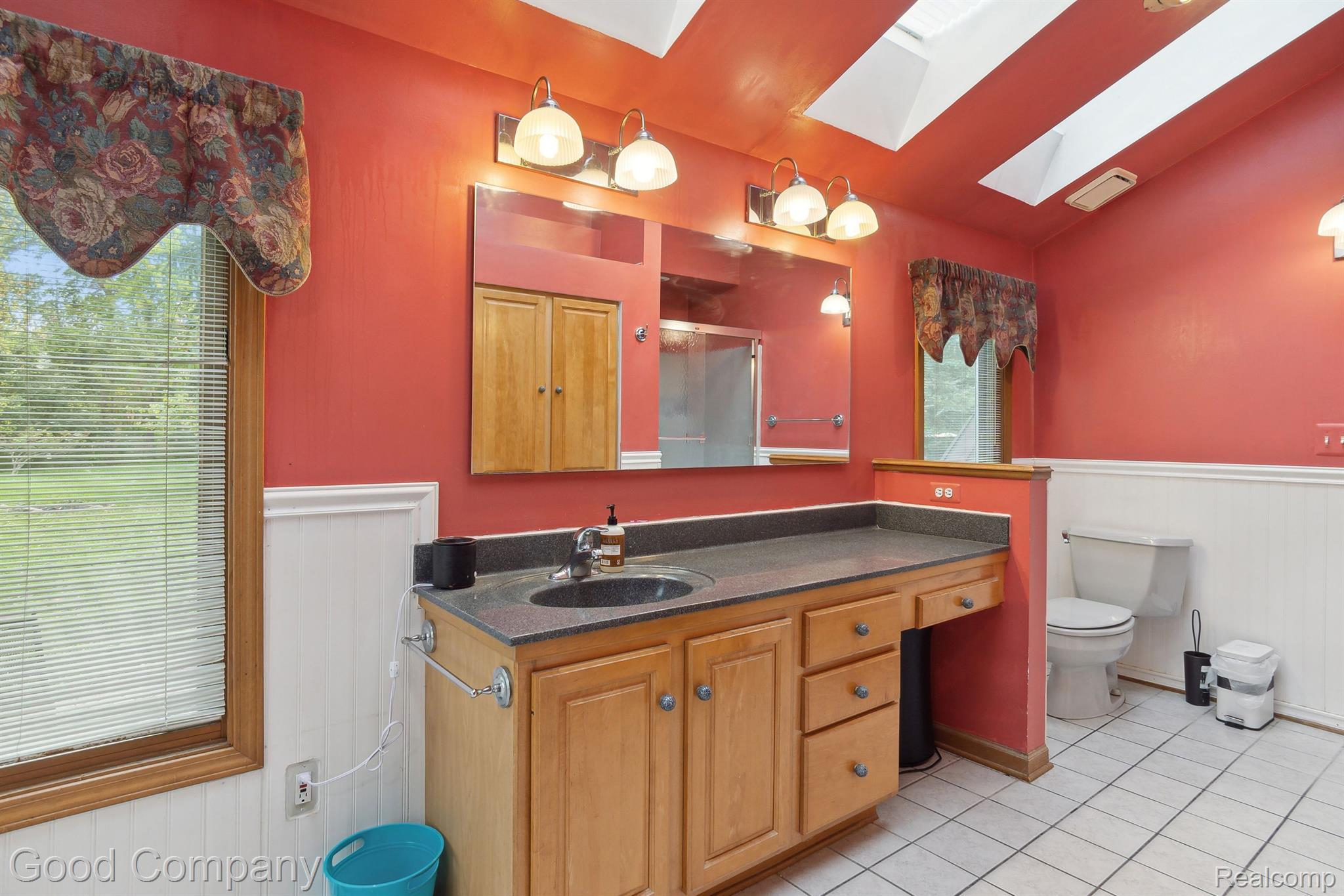 5757 Coomer Road West Bloomfield, MI 48324 - Photo 24 of 47 Gallery Image 24