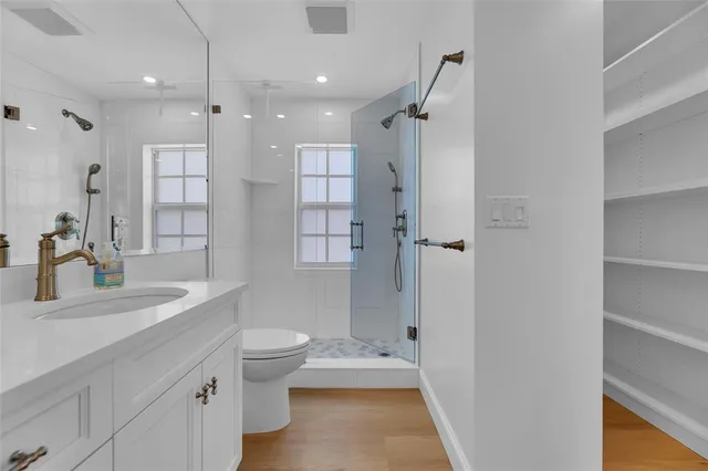 $575,000 | 6299 Bay Club Drive, Unit 4, Fort Lauderdale, FL 33308