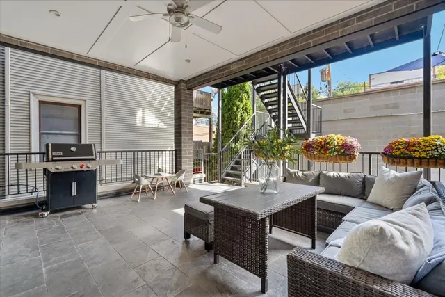 $1,350,000 | 2625 North Wilton Avenue, Unit 1, Chicago, IL 60614