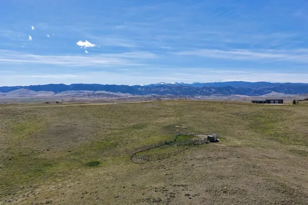 $645,000 | 0 Lake Ridge Road, Buffalo, WY 82834