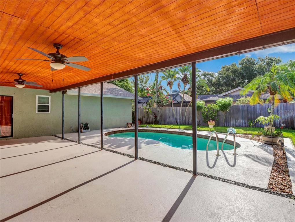 2021 Todd Road Clearwater, FL 33763 - Photo 5 of 59