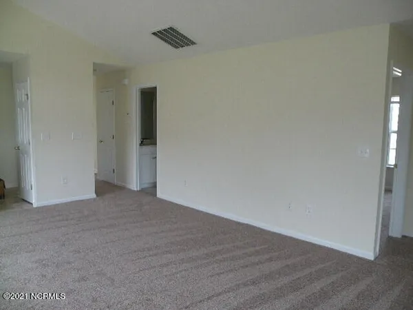 $1,655 | 107 Two Putt Court, New Bern, NC 28560