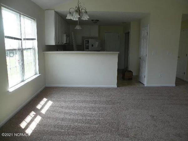 $1,655 | 107 Two Putt Court, New Bern, NC 28560