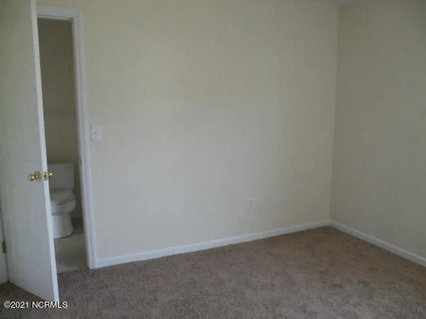 $1,655 | 107 Two Putt Court, New Bern, NC 28560