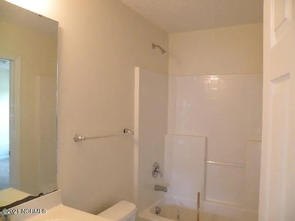 $1,655 | 107 Two Putt Court, New Bern, NC 28560