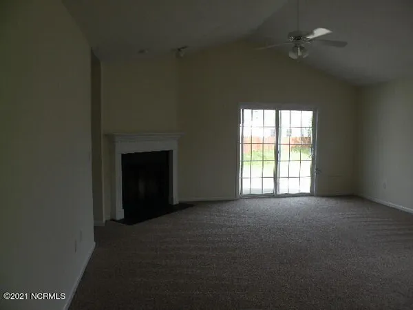 $1,655 | 107 Two Putt Court, New Bern, NC 28560