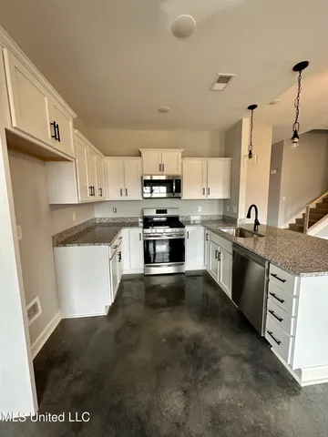 $324,900 | 4844 Port Meridian Drive, Horn Lake, MS 38637