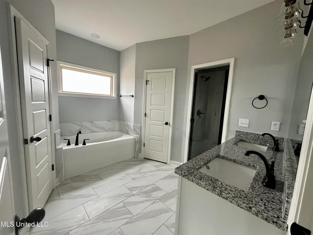 $324,900 | 4844 Port Meridian Drive, Horn Lake, MS 38637