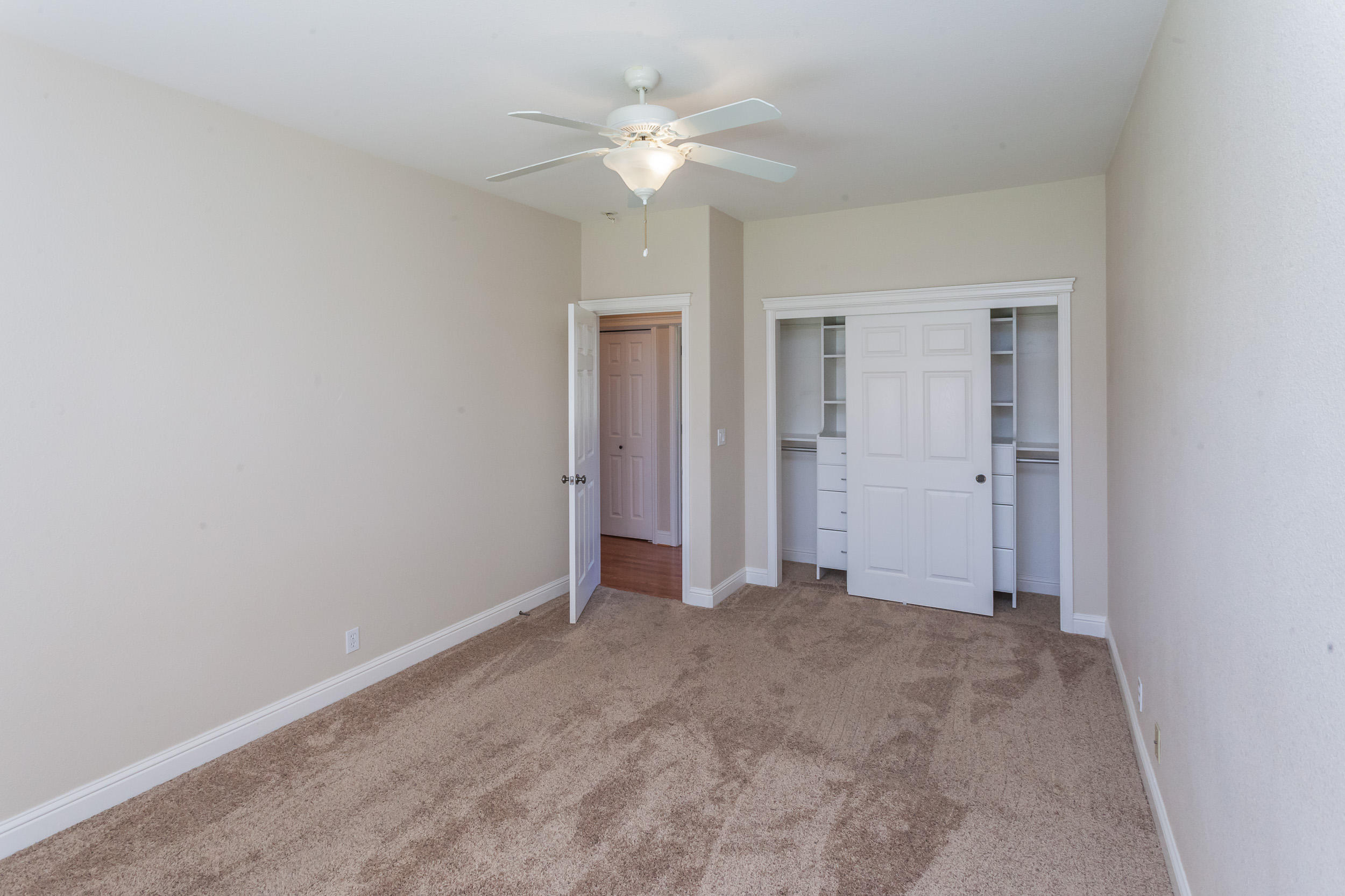 4925 Cedars Road Redding, CA 96001 - Photo 13 of 22 Master Bedroom