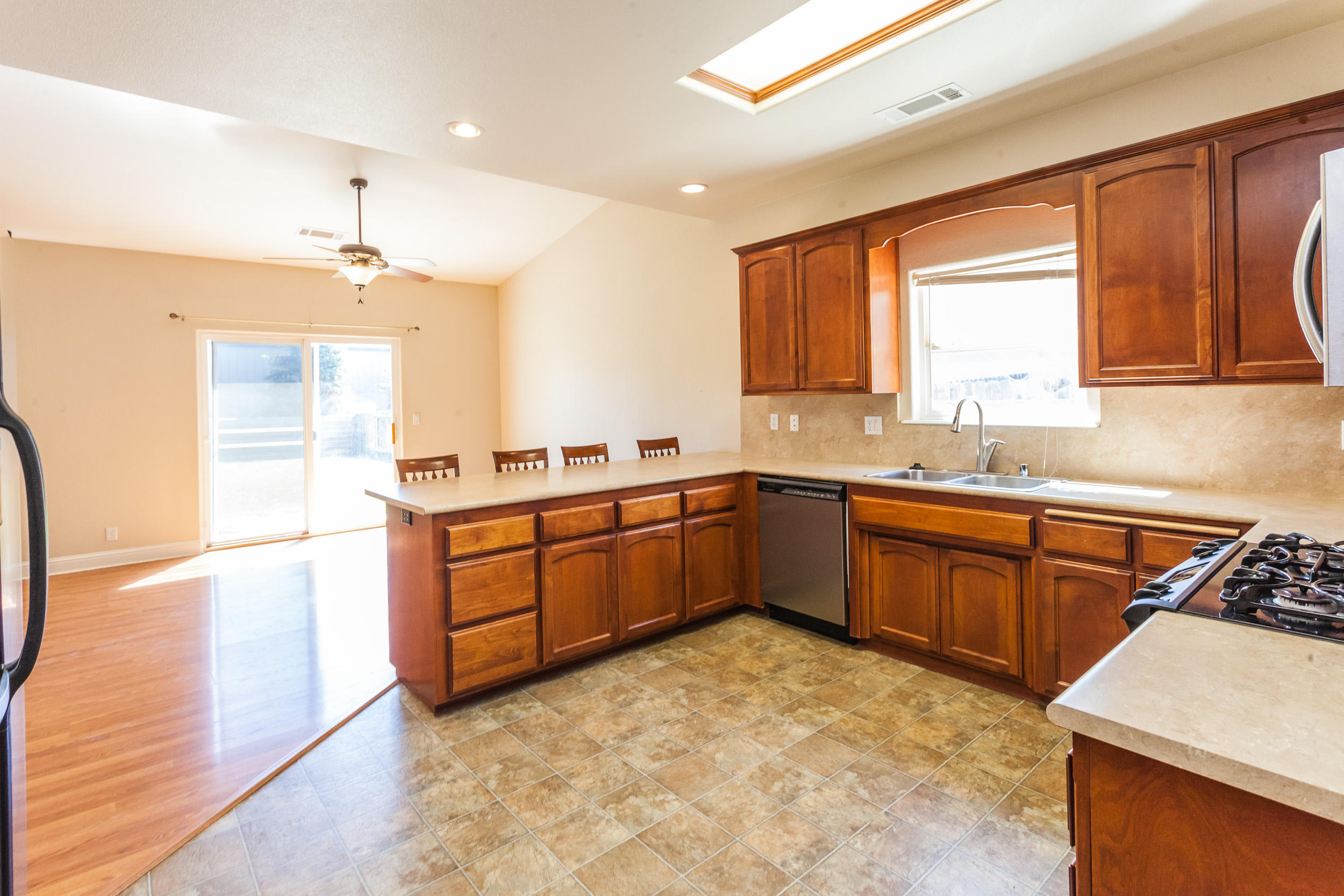 4925 Cedars Road Redding, CA 96001 - Photo 7 of 22 Lots of Cupboards