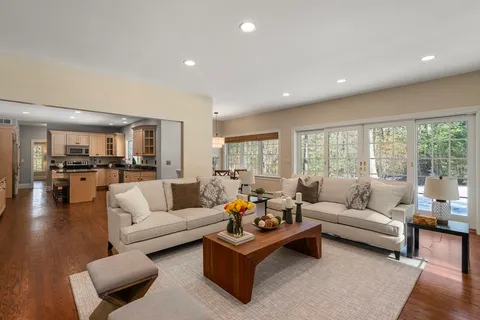 $1,899,000 | 62 Walpole Street, Dover, MA 02030