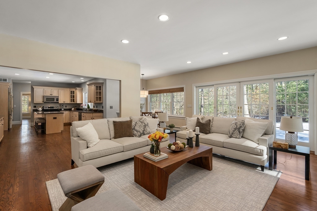 62 Walpole Street Dover, MA 02030 - Photo 3 of 21