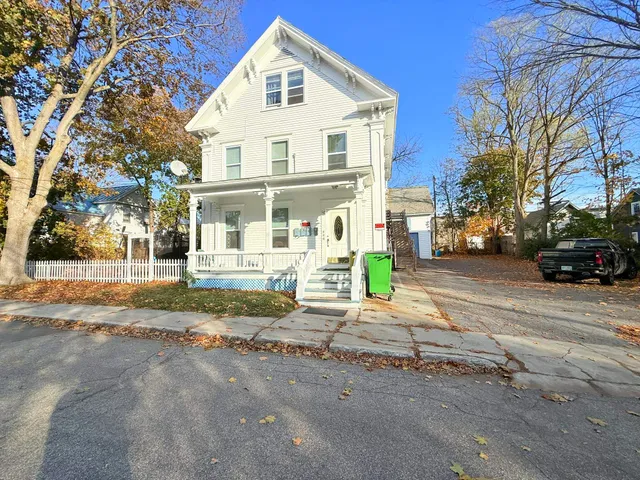 $1,550 | 10 Spruce Avenue, Unit 2, Claremont, NH 03743