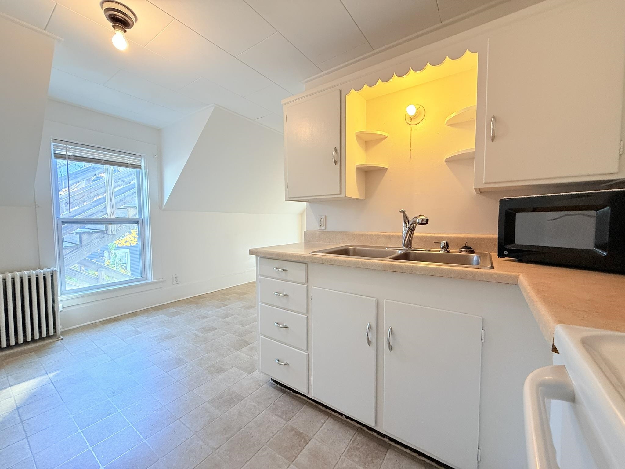 10 Spruce Avenue, Unit 2 Claremont, NH 03743 - Photo 5 of 15