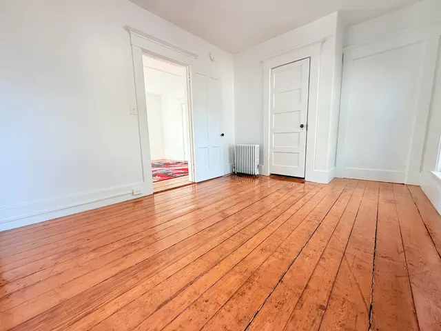 $1,550 | 10 Spruce Avenue, Unit 2, Claremont, NH 03743